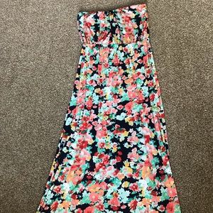Floral strapless maxi dress